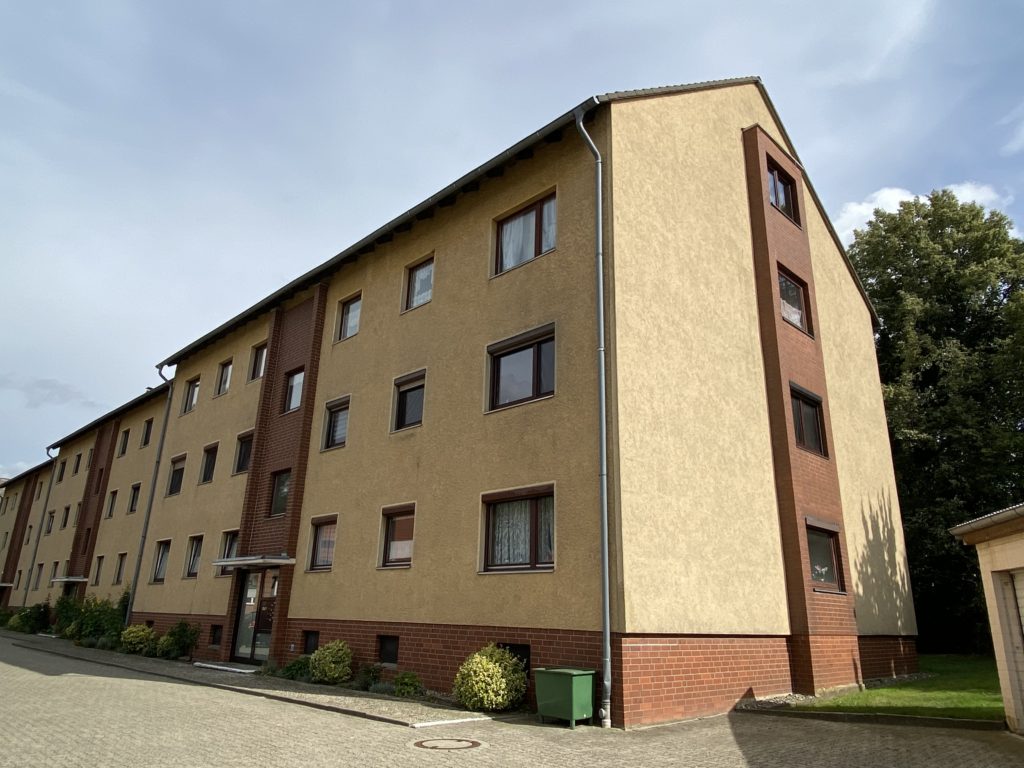 Gepflegte 3-Zimmer-Eigentumswohnung in Lehre mit PKW Stellplatz, Balkon und Kellerraum Gepflegte 3-Zimmer-Eigentumswohnung in Lehre mit PKW Stellplatz, Balkon und Kellerraum