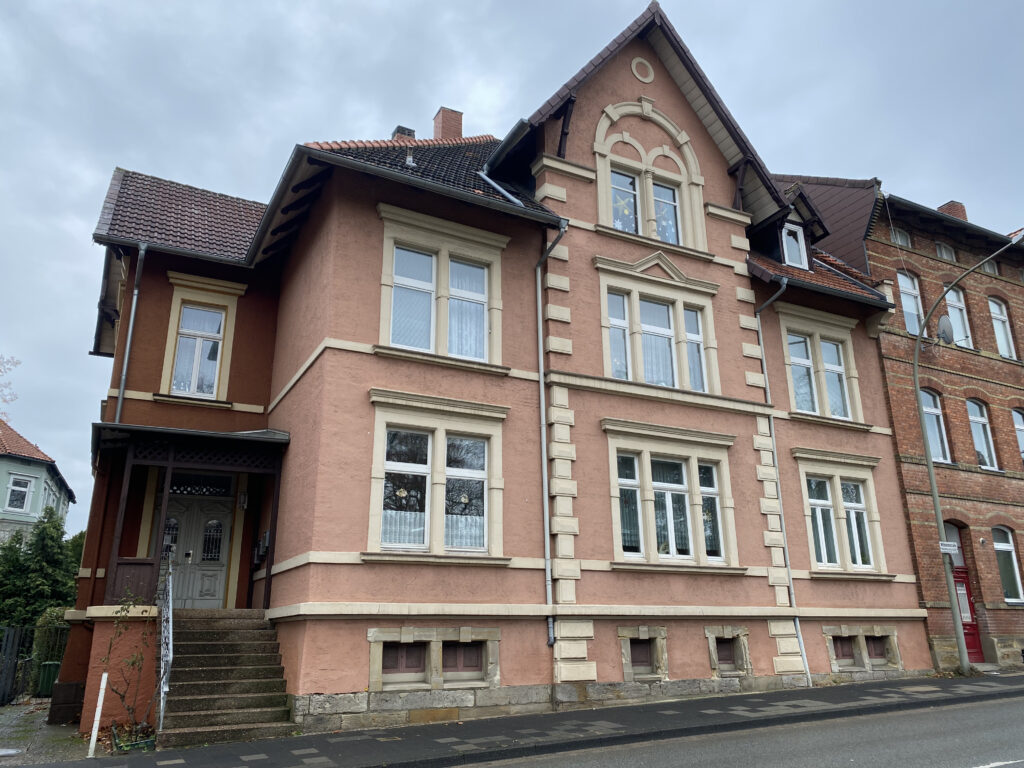 Großzügige Dachgeschosswohnung in Helmstedt – zentrumsnahe Wohnlage