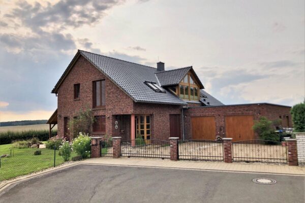 Exklusive Immobilie in Marienborn – Luxuriös ausgestattetes Architektenhaus mit vielen Extras