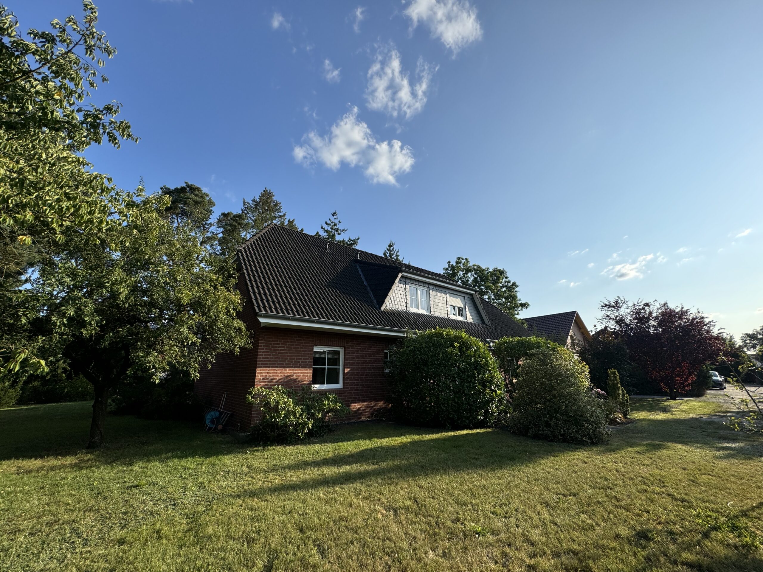 Energieeffizientes Architektenhaus mit großem Grundstück in sehr guter Wohnlage – Gifhorn – Mehrgenerationenhaus