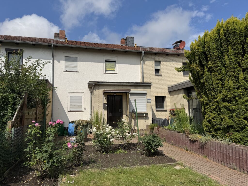 Reihenmittelhaus mit Garage, Terrasse und Vollkeller in ruhiger Wohnlage Reihenmittelhaus mit Garage, Terrasse und Vollkeller in ruhiger Wohnlage