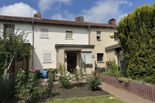 Reihenmittelhaus mit Garage, Terrasse und Vollkeller in ruhiger Wohnlage Reihenmittelhaus mit Garage, Terrasse und Vollkeller in ruhiger Wohnlage